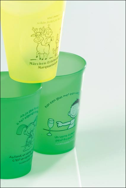 Drink containers with IML label