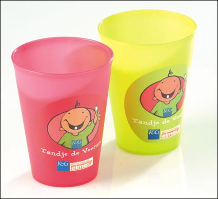 Drink containers with IML label